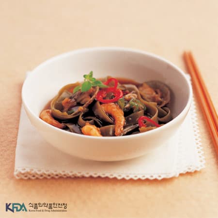 바지락 볶음면