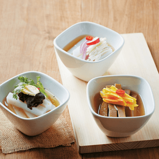 삼색묵냉국