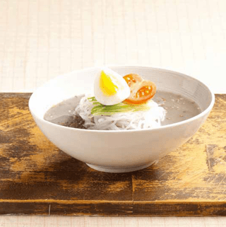 블랙빈 곤약국수